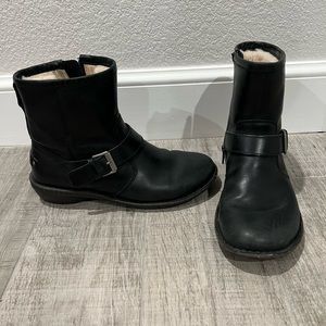 UGG Bryce Black leather and sheepskin boots
